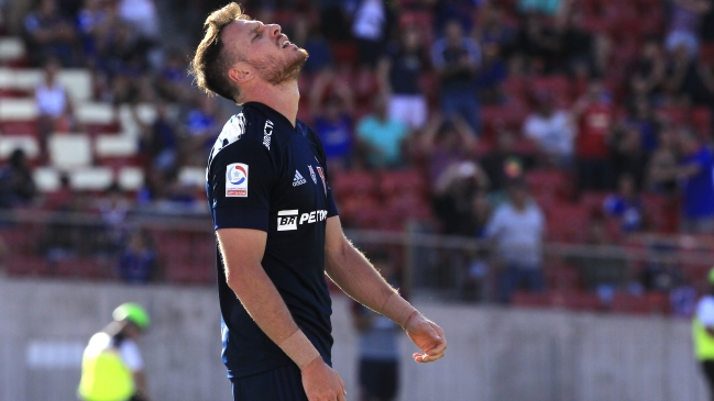 Pierde terreno: Angelo Henríquez no fue considerado para duelo ante Everton