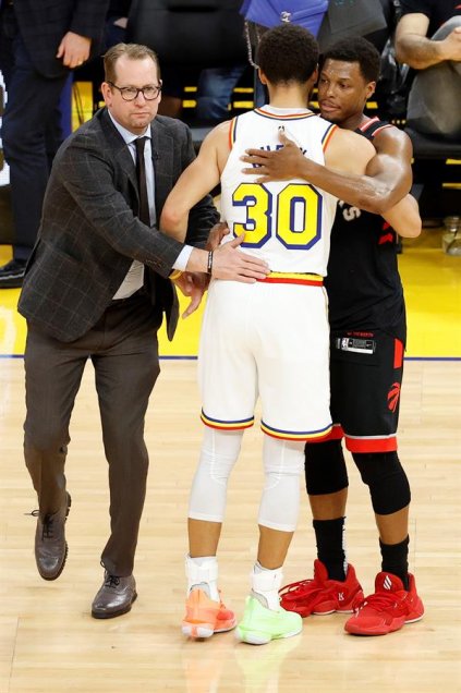 El aplaudido retorno de Stephen Curry tras cuatro meses