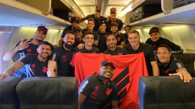 Athletico Paranaense viajó a Chile para duelo con Colo Colo por Copa Libertadores