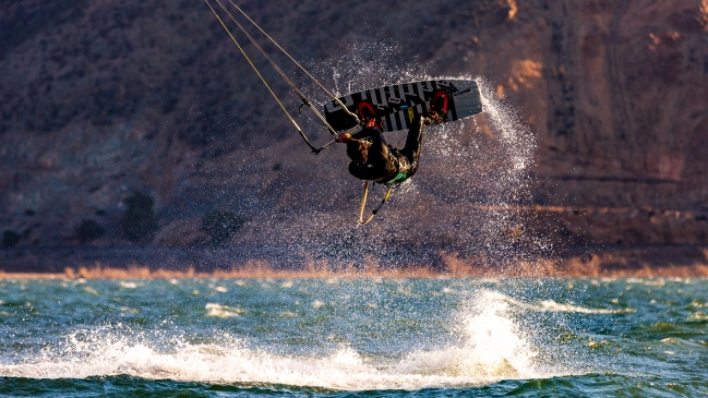 Puclaro se llenó de colores en la versión XVIII del Kitesurf Tour