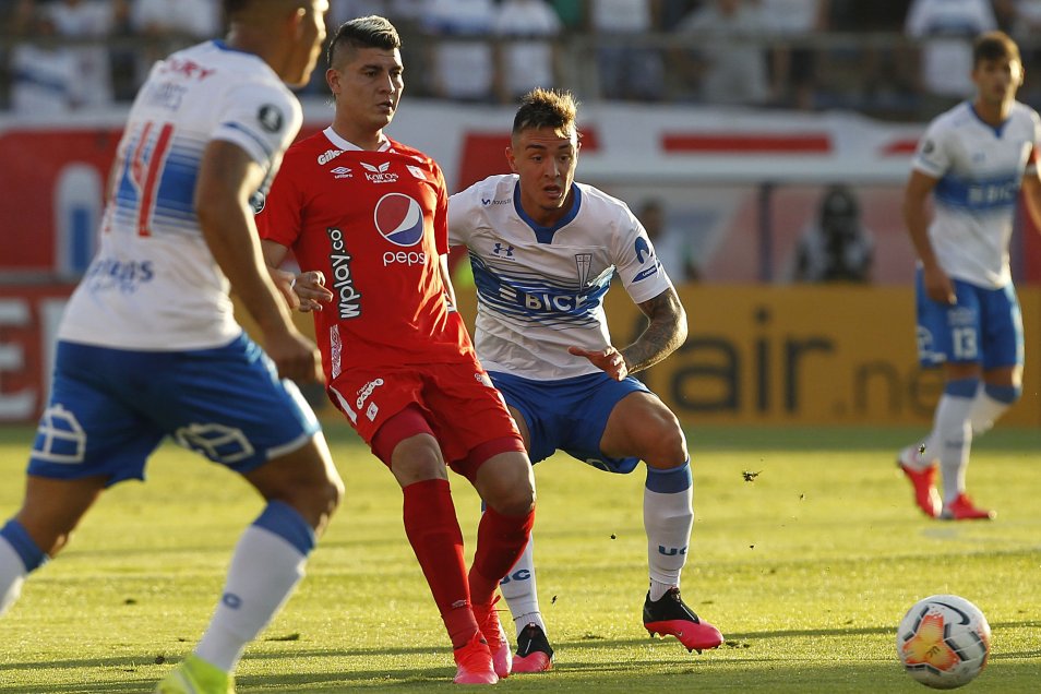 U. Católica sufrió ante efectividad de América de Cali y sumó su segunda caída en la Libertadores