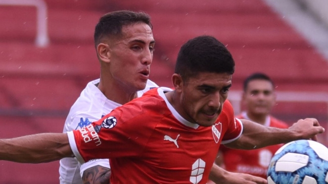 El ajustado triunfo de Independiente ante Vélez de Galdames en su debut en la Copa de la Superliga