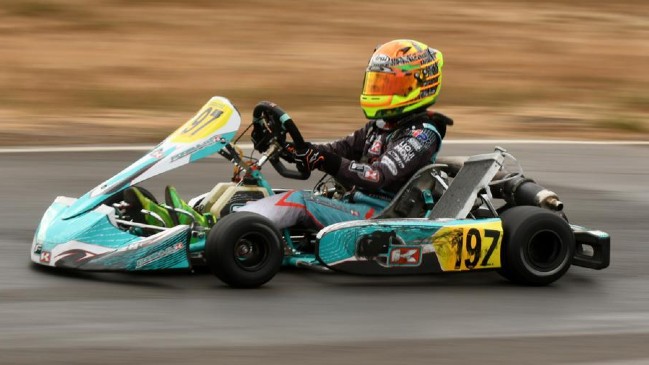Joven tricampeón chileno de karting seguirá entrenando tras suspensión de Sudamericano Codasur por coronavirus