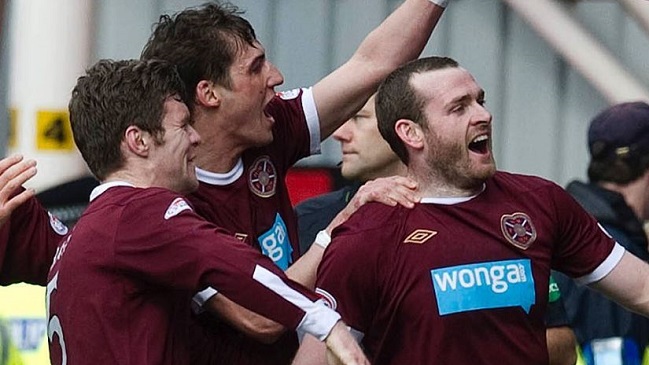 Club escocés Hearts pidió a sus jugadores y funcionarios que se rebajen el sueldo a la mitad