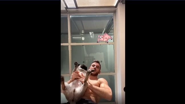 Tomás González no perdió el tiempo en cuarentena y entrenó con su mascota