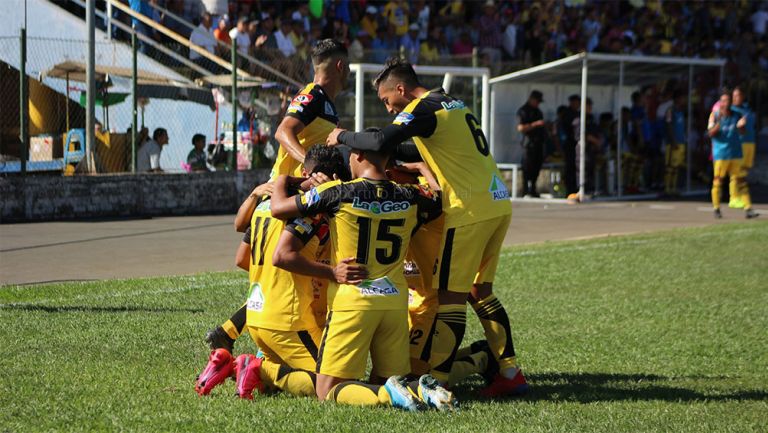 Al estilo de Chile: El Salvador puso término a su liga y declaró campeón a Once Deportivo