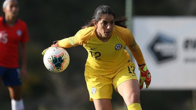 Arquera de la Roja Natalia Campos desde España: Prevenir el contagio del coronavirus es un trabajo en equipo