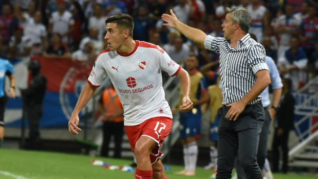 Ciudadanos coreanos que compartieron hotel con Independiente fueron deportados de Argentina