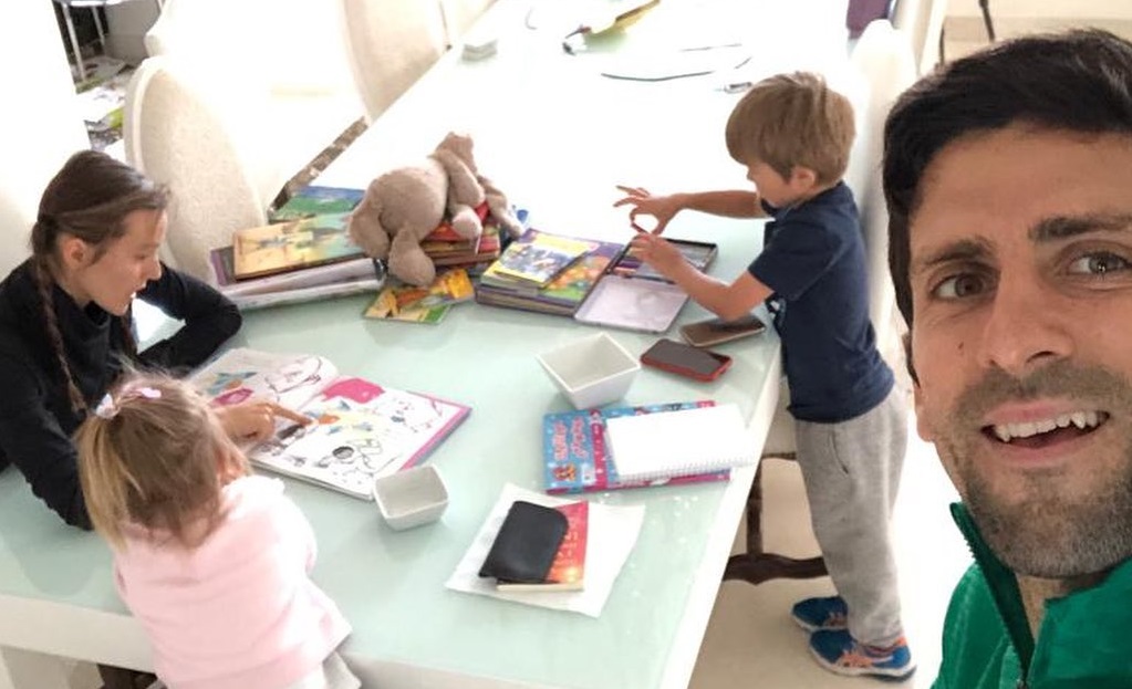Novak Djokovic: Por favor quédense en casa en cuarentena y ayuden a los médicos