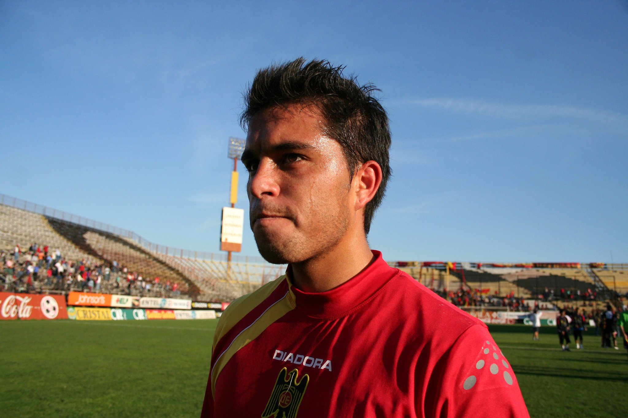 Julio Gutiérrez en Italia: Te golpea fuerte que la gente llore a sus muertos sin poder darles sepultura