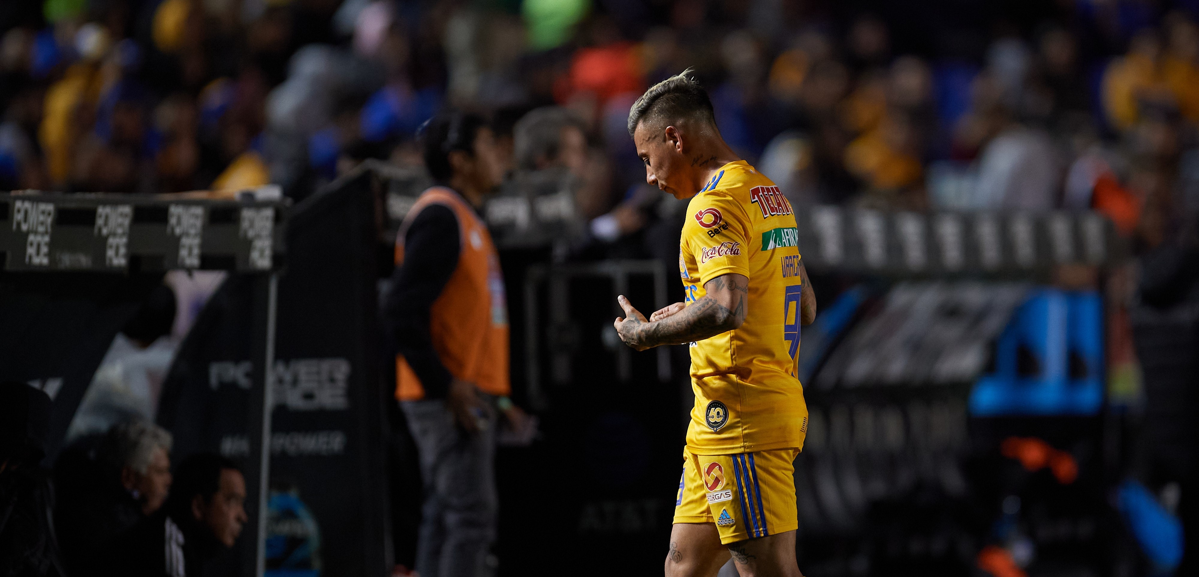 En México especulan con partida de Eduardo Vargas de Tigres