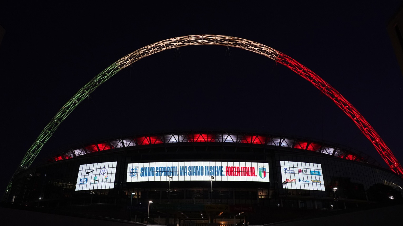 El Estadio de Wembley homenajeó a Italia ante suspensión de partido contra Inglaterra