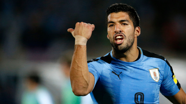 Luis Suárez ayudó a 500 familias en Uruguay por la crisis del coronavirus