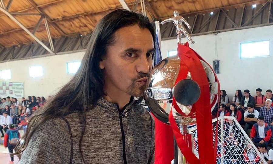 Gabriel Mendoza postuló a Claudio Borghi como el técnico “idóneo” para Colo Colo