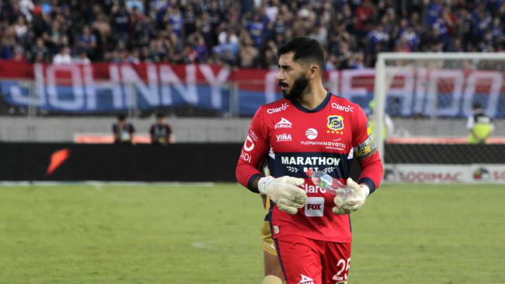 La U a Johnny Herrera por el fallecimiento de su madre: Los azules te acompañamos en este momento