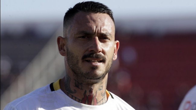 Mauricio Pinilla donó dinero para ayudar a familias pobres de Palermo