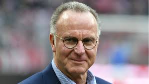 Rummenigge: El coronavirus puede parar tendencias perjudiciales en el fútbol