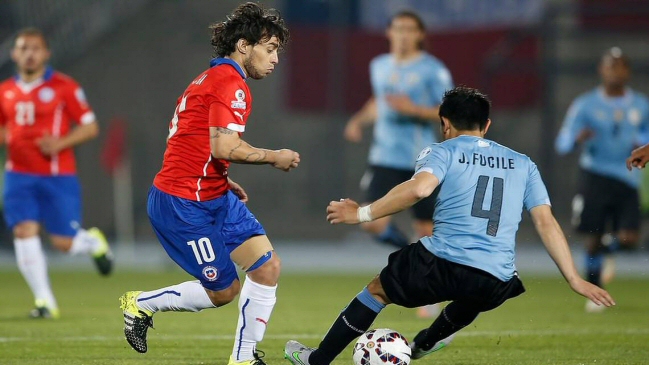 Conmebol recomendó evitar el contacto usando como ejemplo un “truco” de Jorge Valdivia