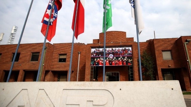 El detalle del millonario préstamo que gestiona la ANFP para los clubes del fútbol chileno