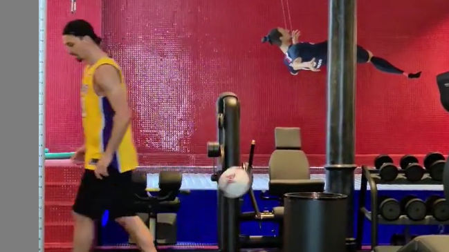 “Juego terminado”: La genial respuesta de Ibrahimovic al reto de habilidades de Pogba