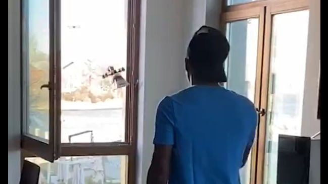 Zenit usó un dron para enviar el premio de jugador del mes al brasileño Malcom