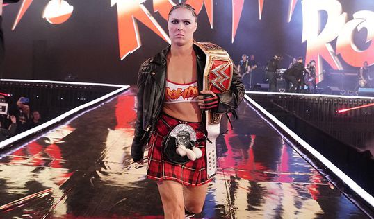 Ronda Rousey se lanzó con dureza contra los fanáticos de WWE: Son unos desagradecidos