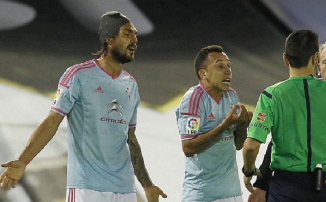 Larrivey: Fabián Orellana fue de los mejores futbolistas con los que jugué, no ha sido valorado