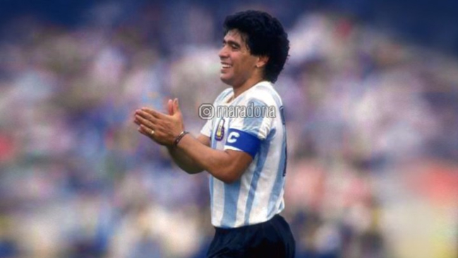Viralizaron imágenes de las mejores jugadas de Diego Maradona en México ’86