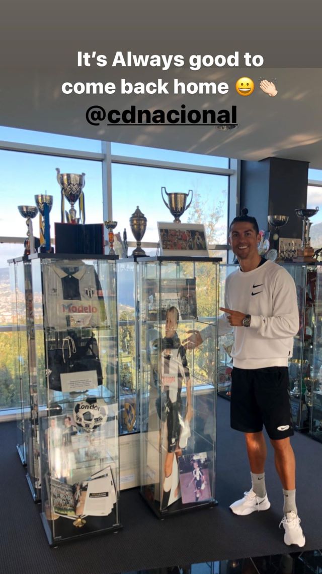 Cristiano Ronaldo se saltó la cuarentena para visitar el museo de su primer equipo
