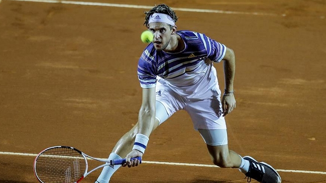 Dominic Thiem retomó las prácticas sin saber si volverá el circuito