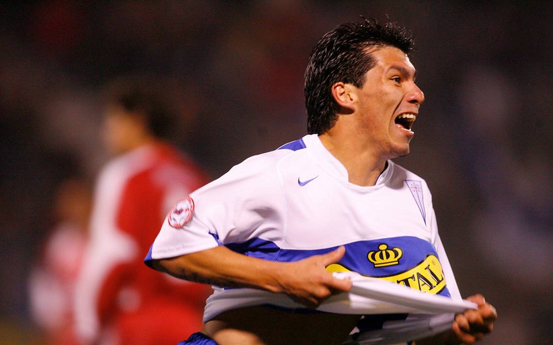 Gary Medel a los hinchas de la UC por el aniversario 83: Disfruten de este gran día
