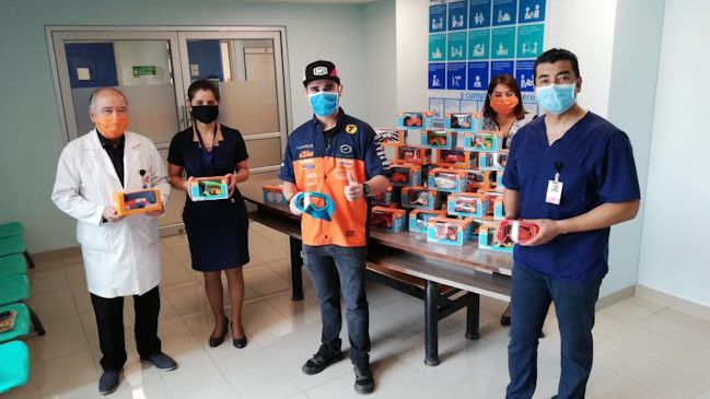 Tomás de Gavardo volvió a donar antiparras en tres centros de salud de la Región Metropolitana