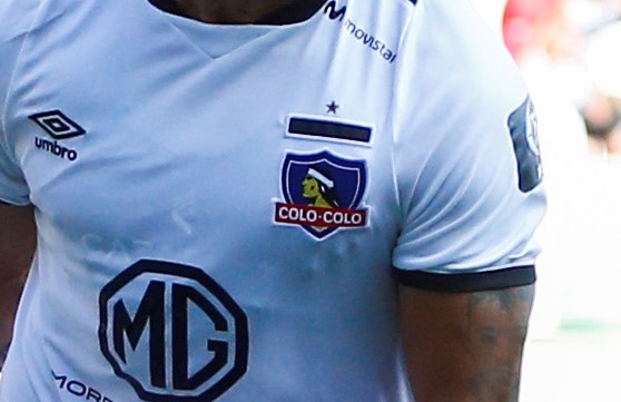 Medio español incluyó escudo de Colo Colo entre los más bonitos del mundo