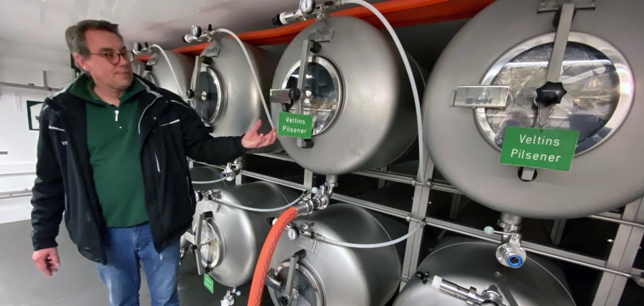 Schalke devolvió 8.000 litros de cerveza por el receso de la Bundesliga