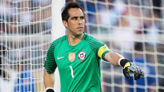 Claudio Bravo y un saludo para los trabajadores: Mucha entereza y cariño para ustedes