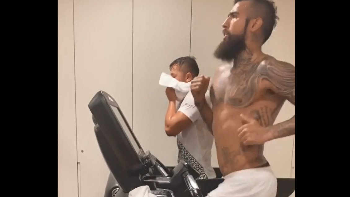 Ayudante técnico de Barcelona tras marca de Vidal en la trotadora: Es un salvaje