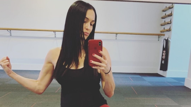 Ex campeona de la WWE contó que fue violada dos veces durante su adolescencia