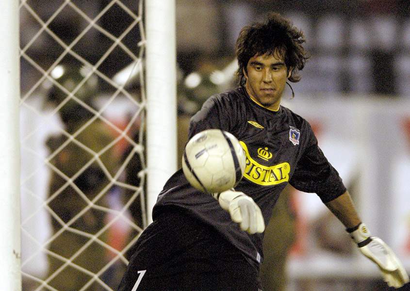 Pablo Contreras: Creo que Claudio Bravo tiene tiempo y espacio para seguir en Europa