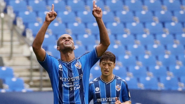 Ulsan Hyundai goleó a Sangju Sangmu en el retorno de la liga de Corea del Sur