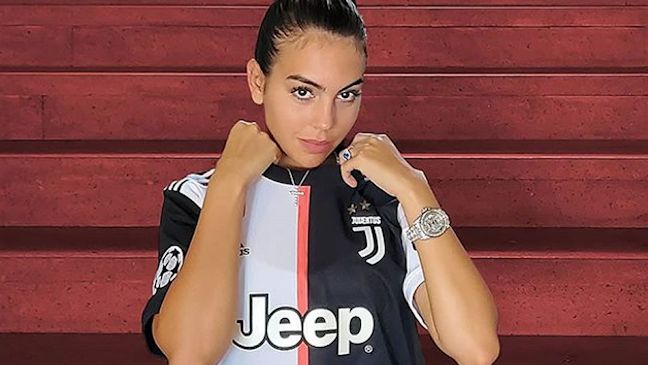 Georgina Rodríguez subastará camiseta de Cristiano Ronaldo para apoyar a hospitales