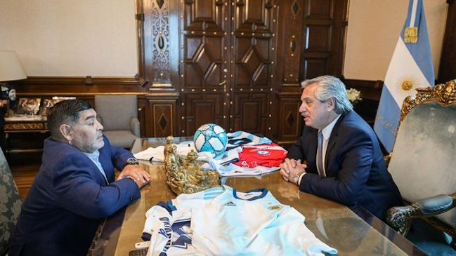 Presidente de Argentina: Con tests rápidos podríamos pensar en la vuelta del fútbol