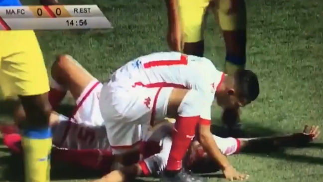 Mexicano abandonó en ambulancia la final de Nicaragua por fuerte cabezazo con un rival