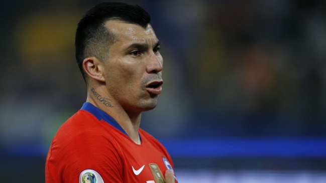 Gary Medel agradeció la difusión y destacó el éxito de campaña junto a Arturo Vidal