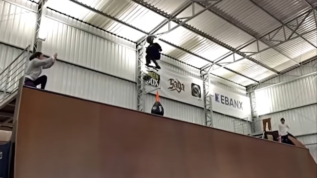 Niño de 11 años concretó inédito truco de skate: 1080 grados en rampa vert