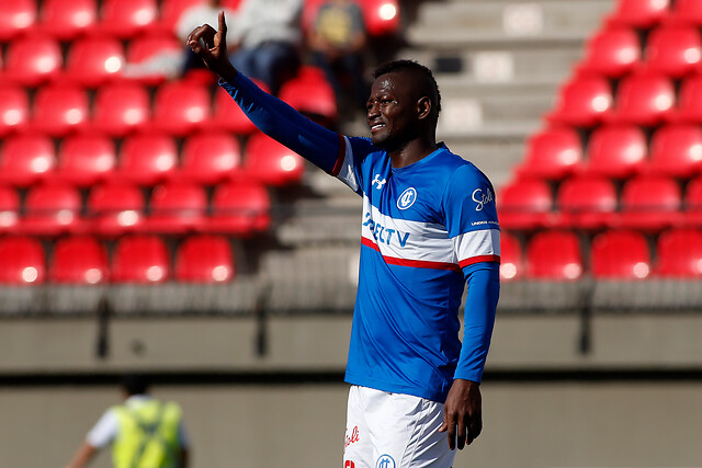 Ex delantero de la UC está varado en Bolivia