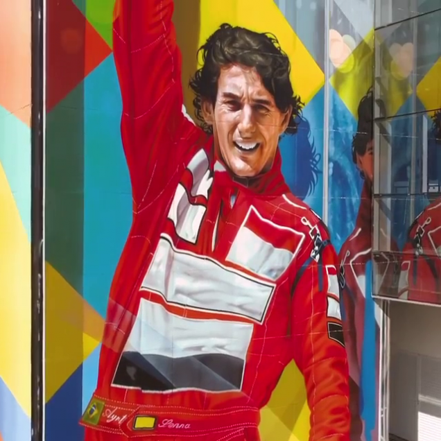 El Autódromo de Interlagos en Brasil celebró sus 80 años con un mural gigante de Ayrton Senna