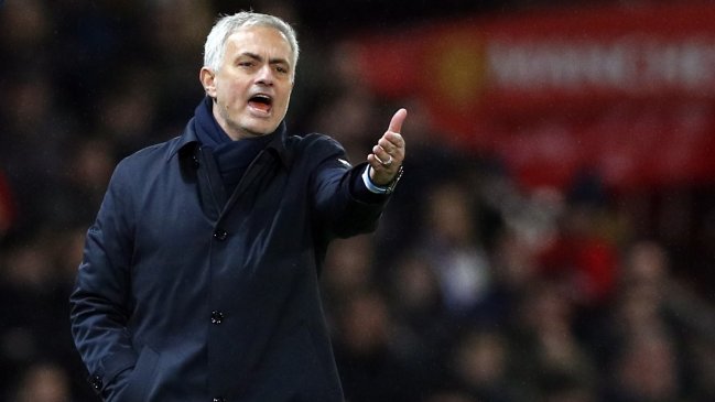 José Mourinho niega haber pedido el aplazamiento de la Premier