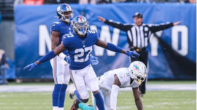 Dos jugadores de la NFL se entregaron a la policía por presunto robo con armas