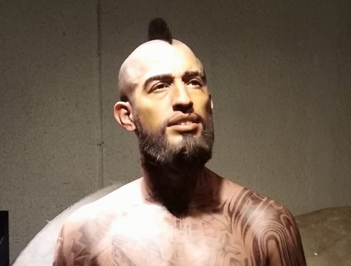 Escultor de la estatua de Vidal: A veces es mejor sacar uno bien que hacer 30 ó 40 mal hechos