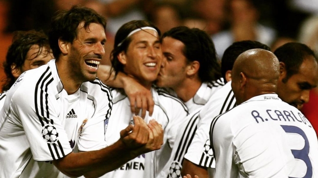 Van Nistelrooy desmintió a Capello y negó dichos sobre olor a alcohol en vestuario de Real Madrid